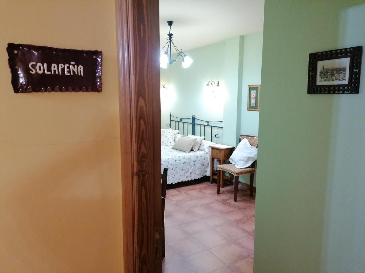 Apartamentos Turisticos Villa Y Corte Ampudia ภายนอก รูปภาพ
